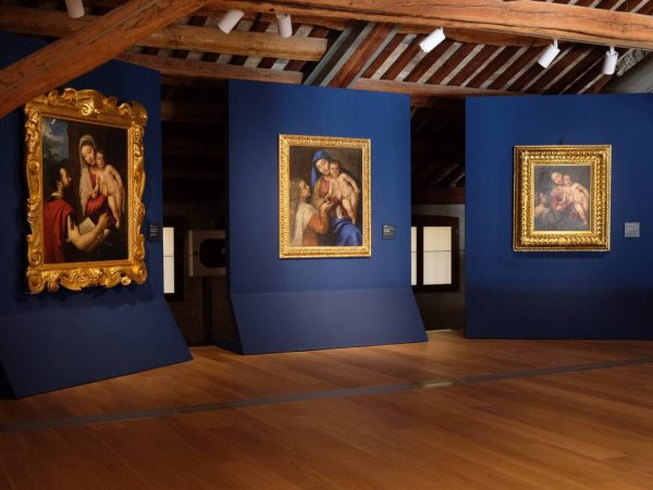 BELLUNO_Fulcis La-sala-con-i-dipinti_imagefullwide-2