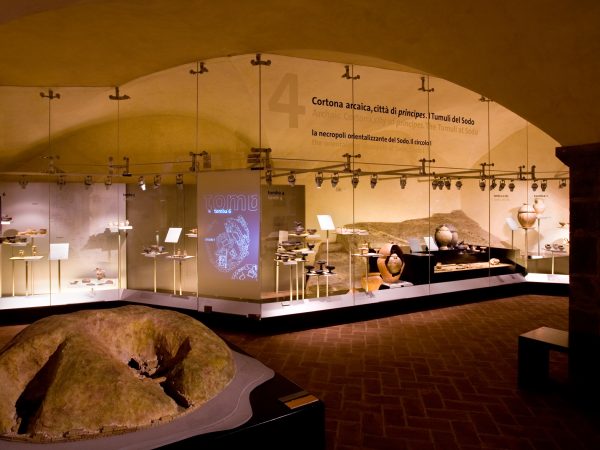 CORTONA_MAEC Cortona Arcaica sala4 (4501) web copia